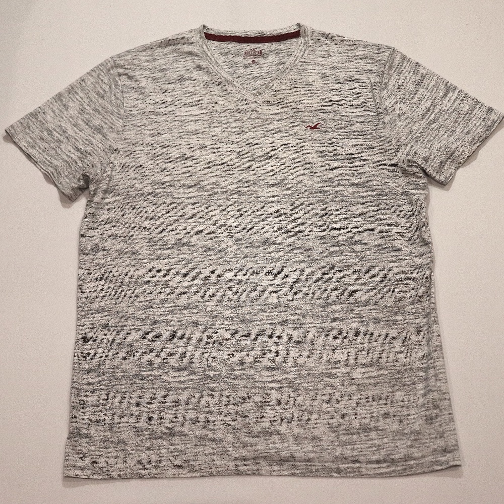 HOLLISTER LIGHT GREY TEE
